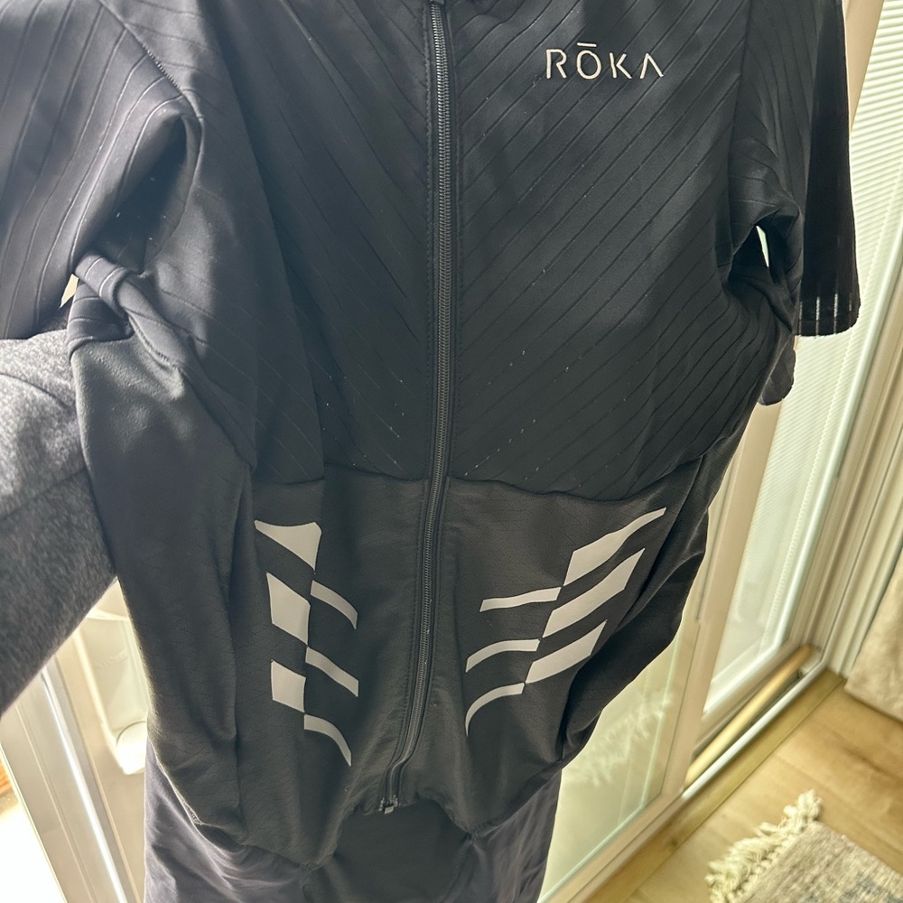 ROKA Triathlon Suit. Men's Gen II Elite Short Sleeve Small Tri Suit.